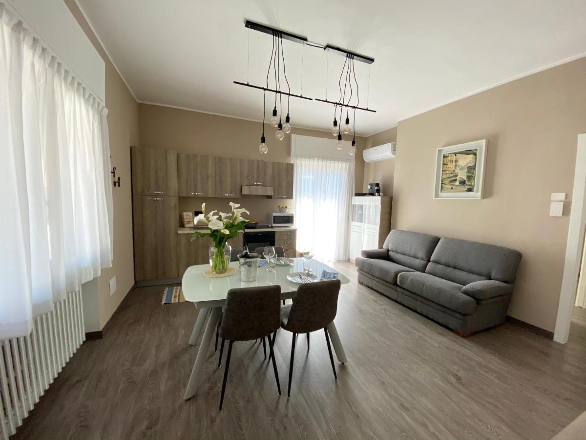 Appartamento Renzo, Dongo, Lago Di Como Exterior foto