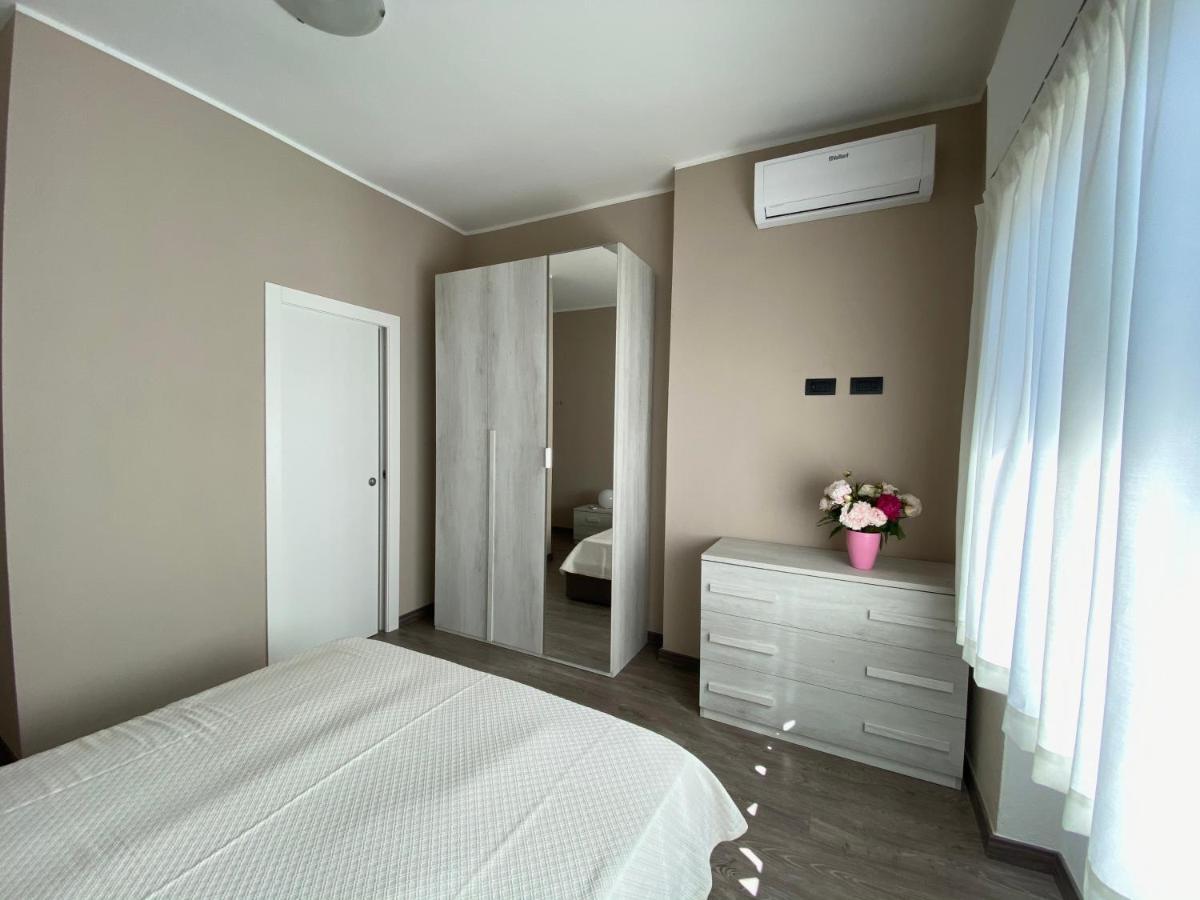Appartamento Renzo, Dongo, Lago Di Como Exterior foto