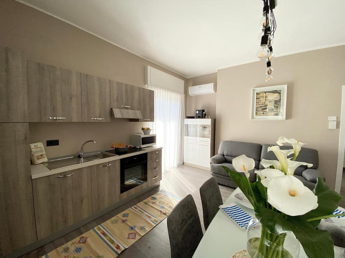 Appartamento Renzo, Dongo, Lago Di Como Exterior foto